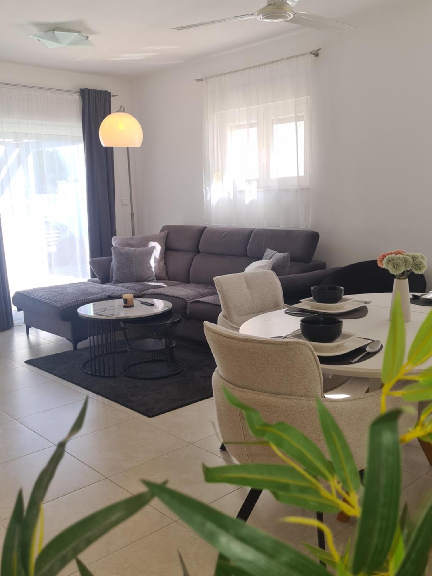 טרוגיר Modern Apartment Near The Sea-Mise מראה חיצוני תמונה