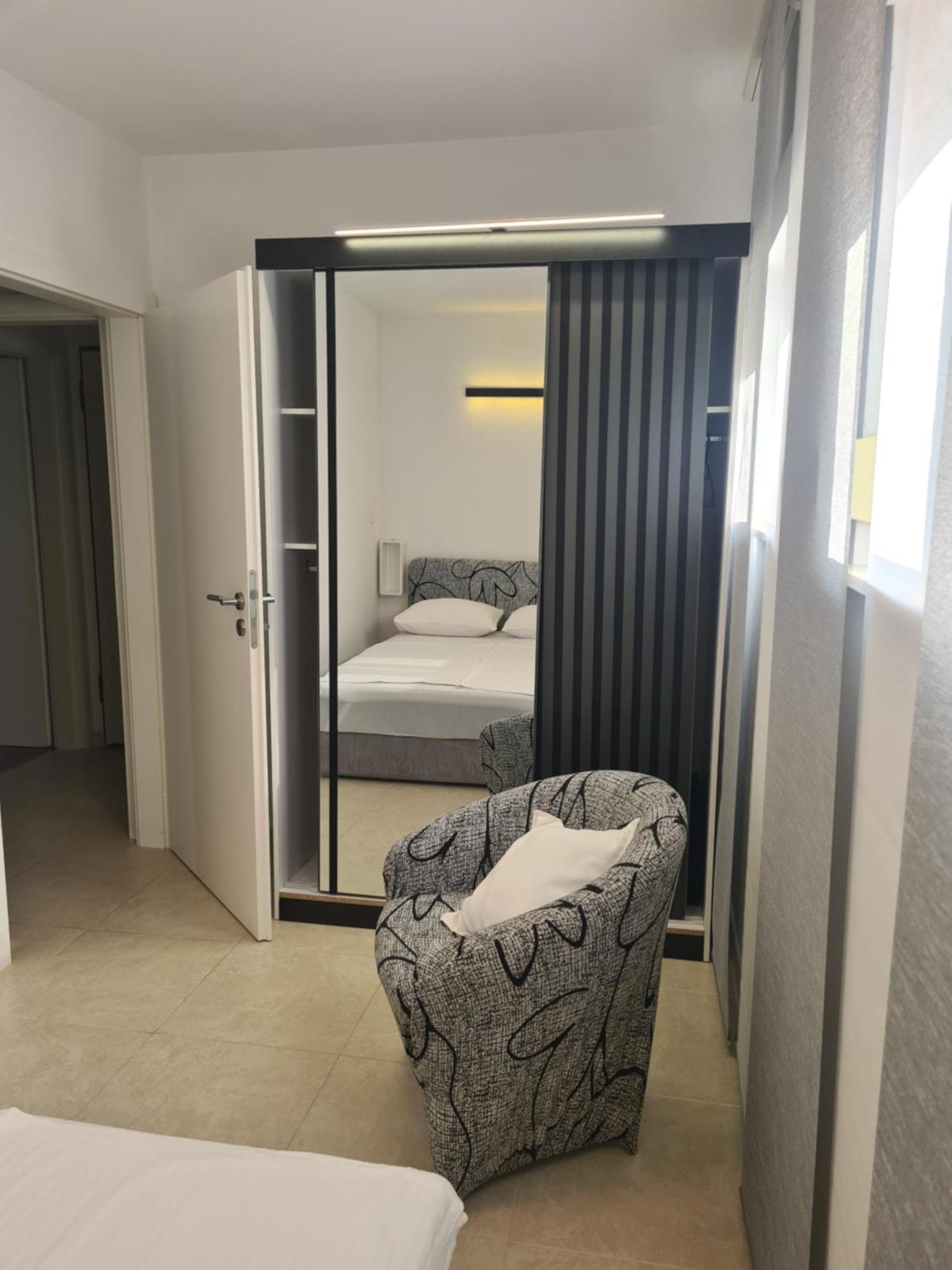 טרוגיר Modern Apartment Near The Sea-Mise מראה חיצוני תמונה